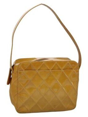 CHANEL Bicolore Shoulder Bag Patent leather Yellow CC Auth 110286